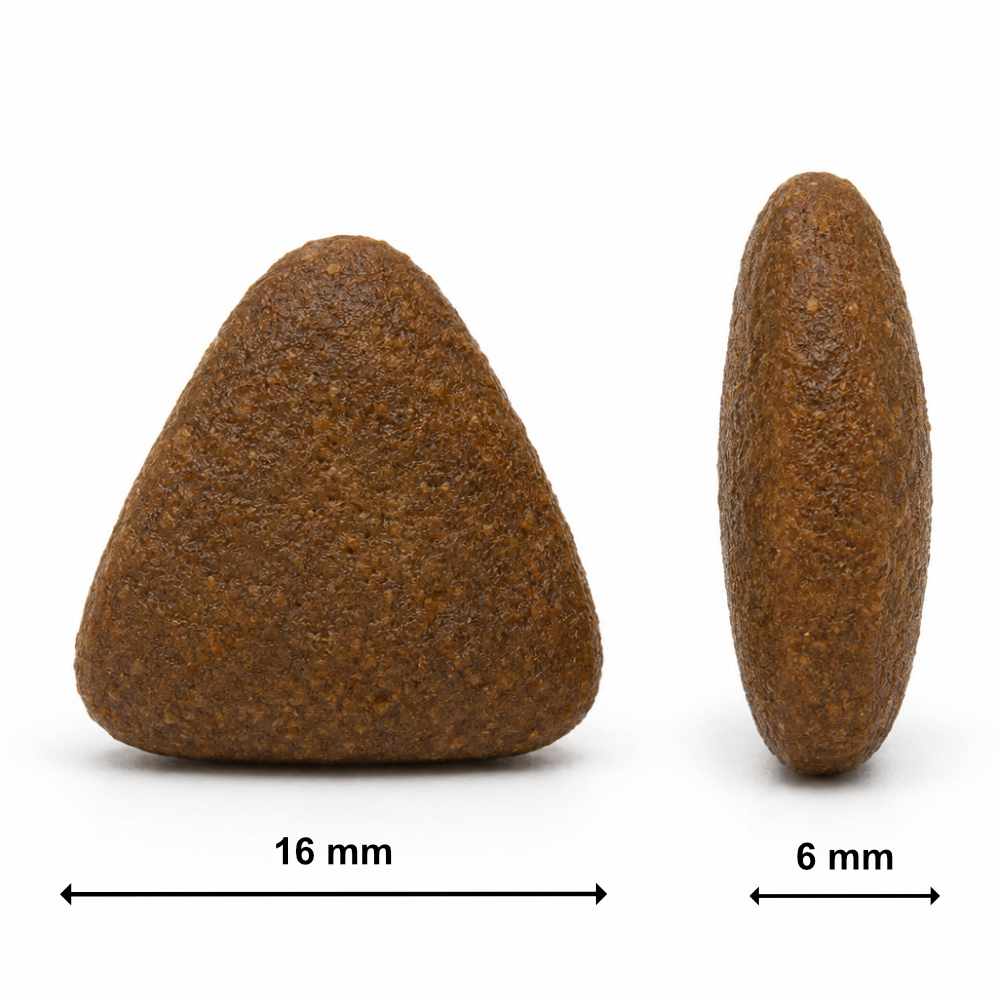 Tamano de croqueta del pienso Ladecan Supra Pato de Granja con Chirivia
