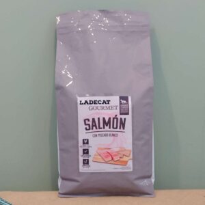 Ladecat Gourmet Salmón para gatos esterilizados